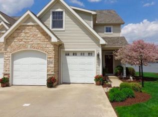428 Bay Breeze Dr #B, Sandusky, OH 44870