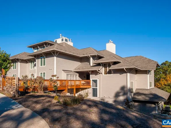 3235 N Ridge Ln, Roseland, VA 22967