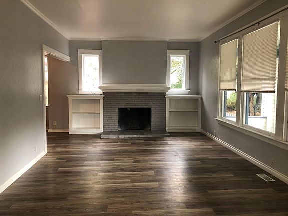 3rd image of 5411 NE 32nd Pl