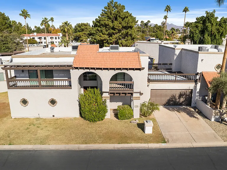 7459 E Pleasant Run — Photo 32