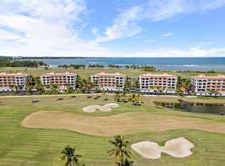 201B Country Clb, Rio Grande, PR 00745