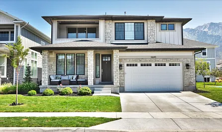 5 bed, 4188 sqft, $3,825 — Photo 1