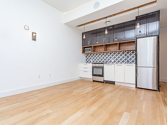 2nd image of 41-21 28th St #8J