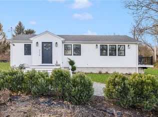 176 Daniel Ave, Portsmouth, RI 02871