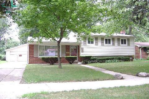 1st image of 27433 Doreen St