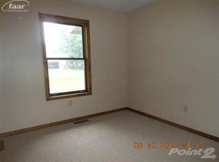 4820 Byron Dr, Vassar, MI 48768