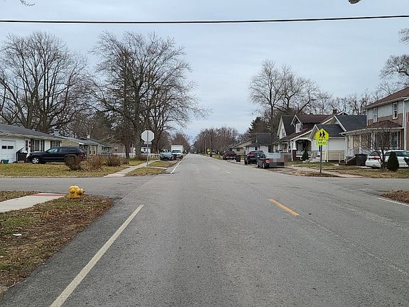 5th image of 2217 Pleasant Plain Ave