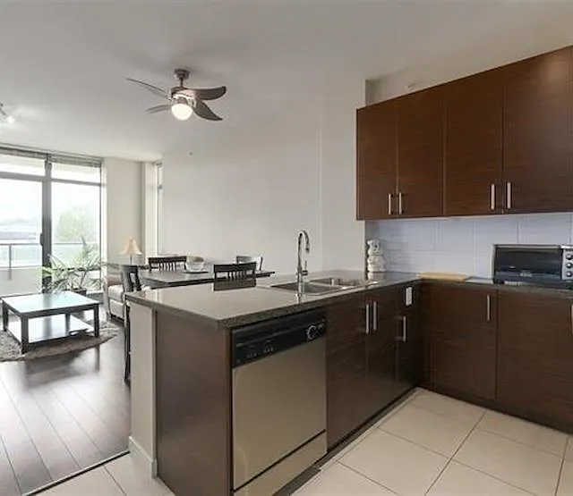 2355 Madison Ave — Photo 2