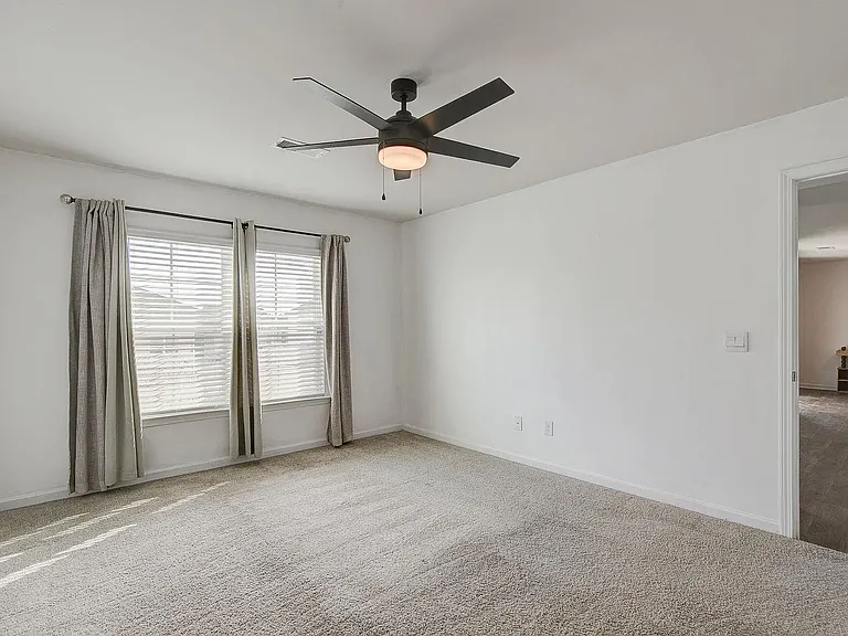 195 Carrington Dr — Photo 12