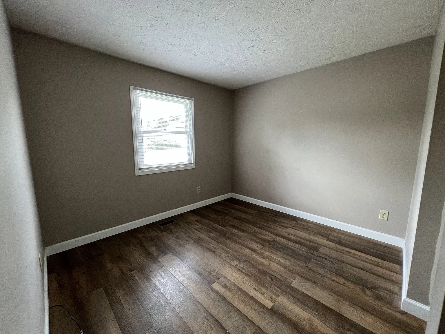 2 bed, $1,800 — Photo 3