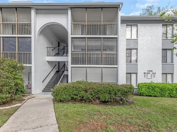 1308 Pine Ridge Cir E APT H1, Tarpon Springs, FL 34688