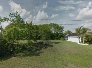 1717 SE 2nd St, Cape Coral, FL 33990