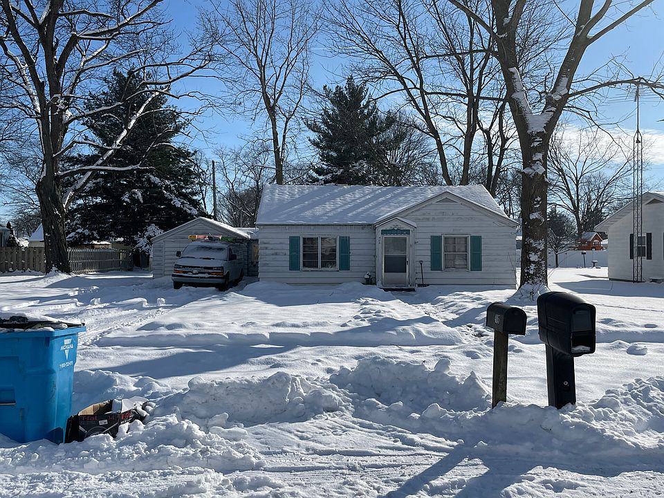 1st image of 404 E Vermont Ave