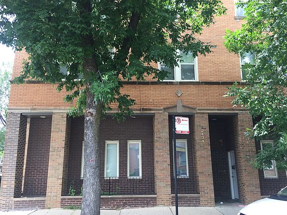 2nd image of 2434 N Laramie Ave #3S