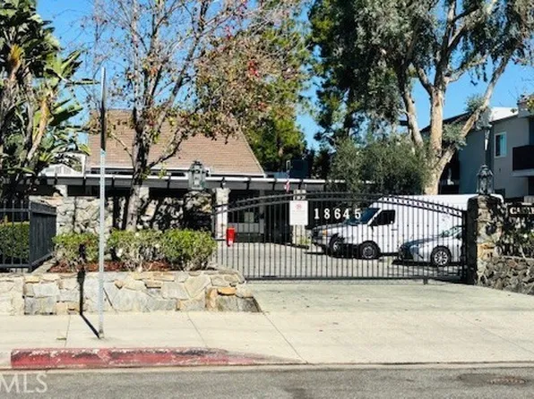 18645 Hatteras St, Tarzana, CA