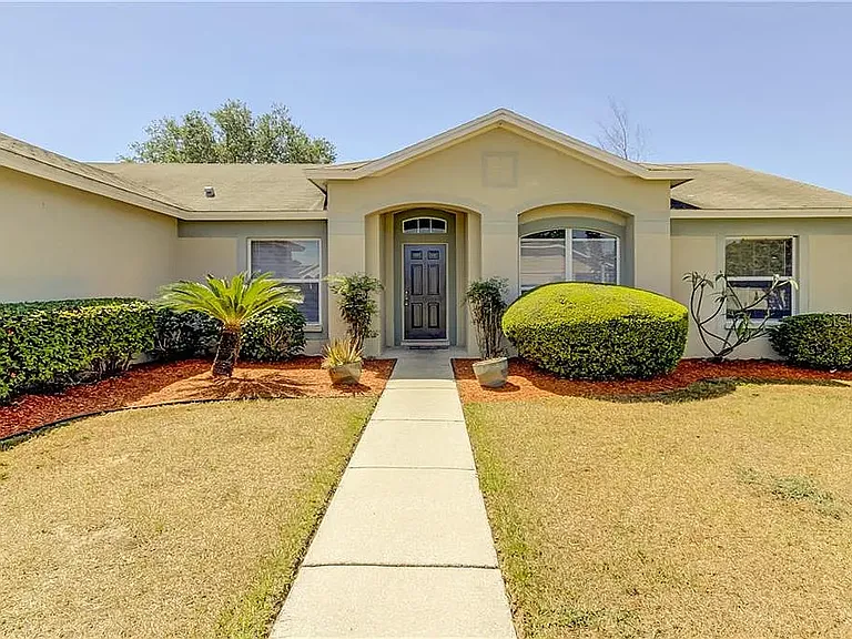 1119 Tuscanny St — Photo 1