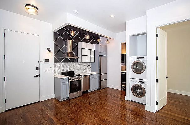 1st image of 88 Graham Ave #2X