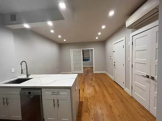Rented by GROOME REALTY LLC | media 19