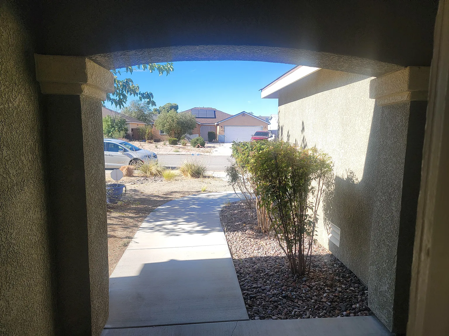 4 bed, 1595 sqft, $2,350 — Photo 3