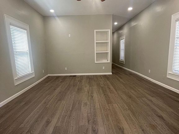 5th image of 107 Lake St