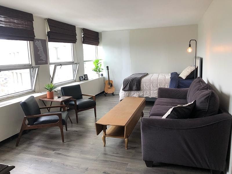 1st image of 2626 N Lakeview Ave APT 3106