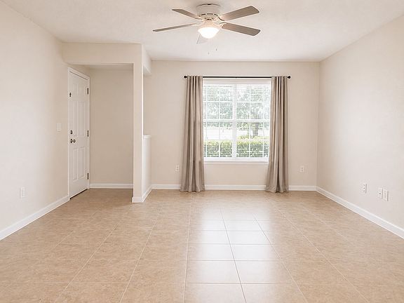 2nd image of 172 Reserve Cir APT 100