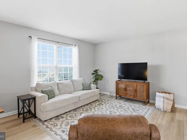 15 W Thrush Dr, Milford, DE 19963