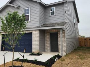 13021 Lorena Ochoa, San Antonio, TX 78221