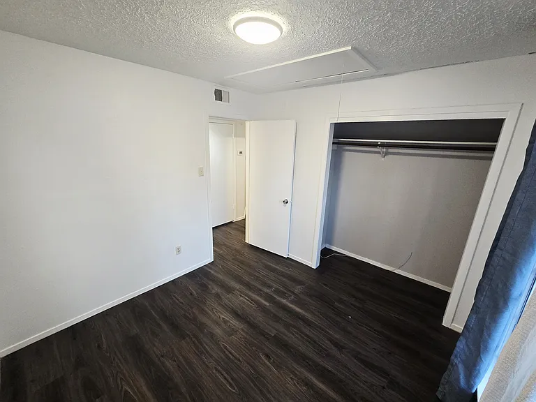 19515 Plantain Dr — Photo 11