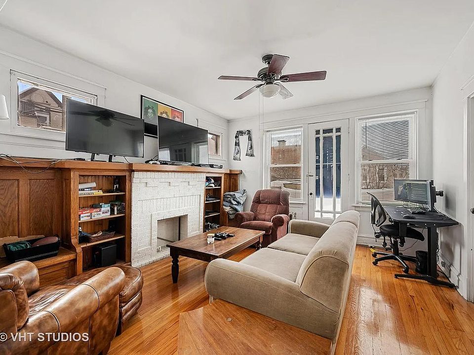 1st image of 2417 N Maplewood Ave #2