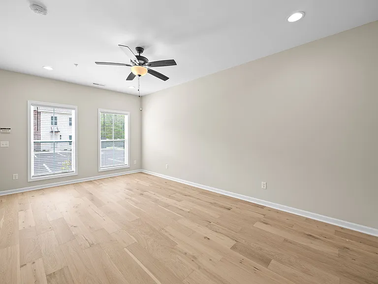 962 Horizon Ct — Photo 6