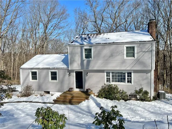 116 Wolfpit Road, Wilton, CT 06897