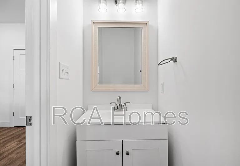 2739 Guilford Ave #D — Photo 5