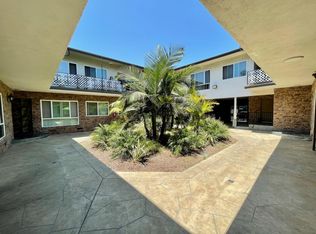 863 Center St APT 12, Costa Mesa, CA 92627
