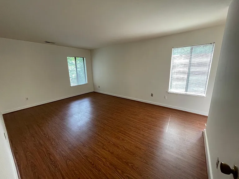 11301 Commonwealth Dr #203 — Photo 5