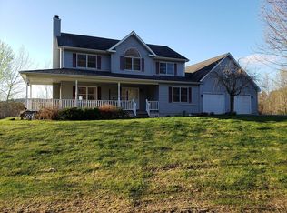 140 Hyland Dr, Lake Luzerne, NY 12846