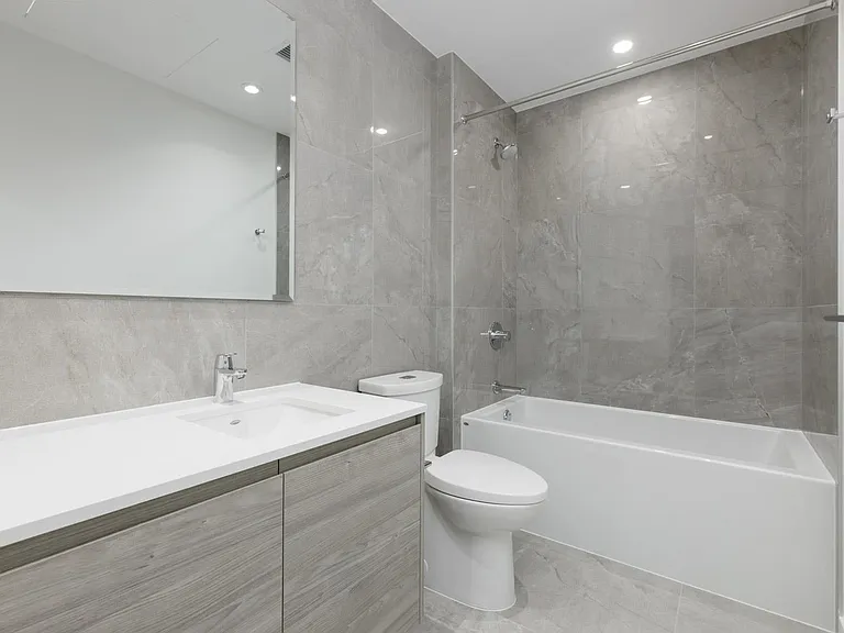 660 Quayside Dr #703 — Photo 15