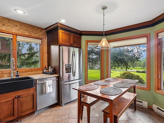 4th image of 2598 Timberline Rd