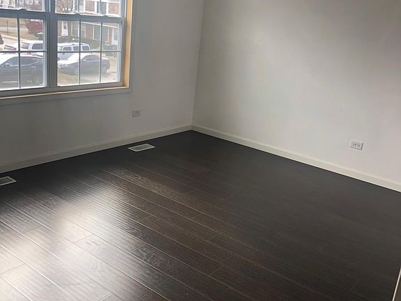 3rd image of 4114 Brentwood Ln