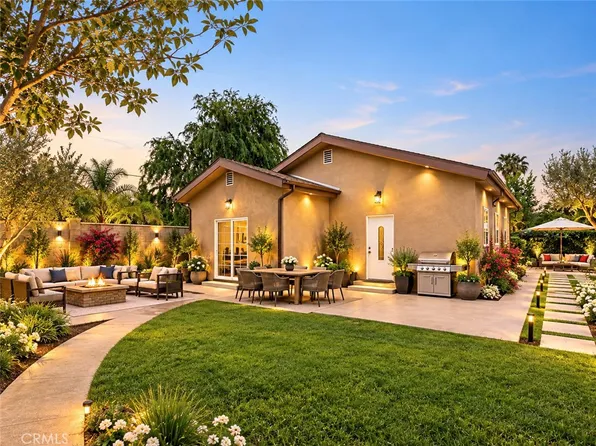 8808 Enfield Ave, Northridge, CA 91325