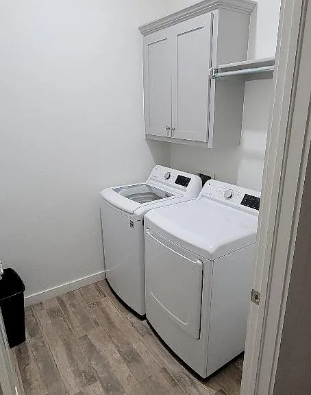 2440 Santa Monica St — Photo 15