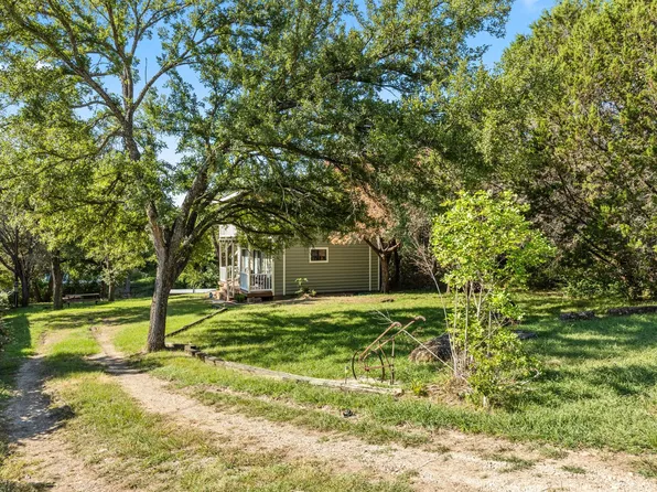 2547 Forest Park Dr, Granbury, TX 76048