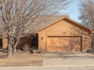 1104 Maplewood Dr, Delano, MN 55328