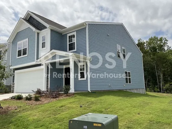 10203 Chatham Run Ln, Charlotte, NC 28262