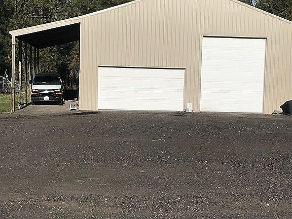 3rd image of 3411 N Levy Ln