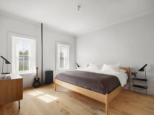 Sold by Douglas Elliman | media 19