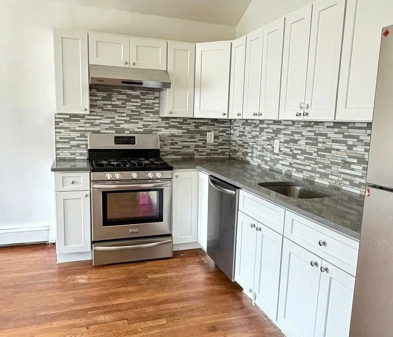 121st St, College Point — Photo 4