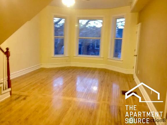3rd image of 1315 S Komensky Ave APT 1F