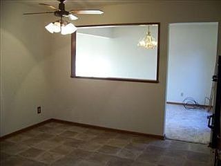 4th image of 647 Lincoln Blvd