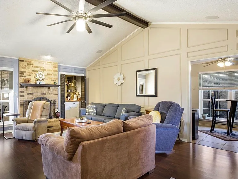 1810 Tiburon Bnd — Photo 7